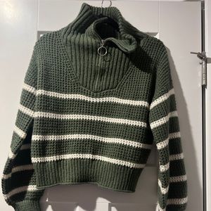 SO 1/4 Zip Sweater- Juniors Size Large